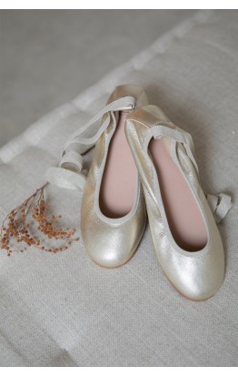 Golden Ceremony Ballerina shoe