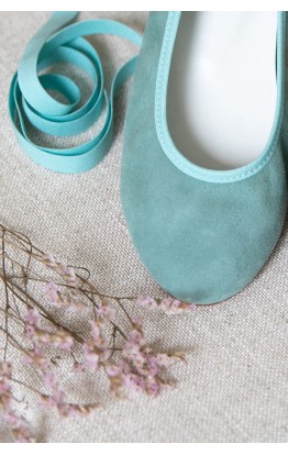 Lake ceremony ballerina shoe