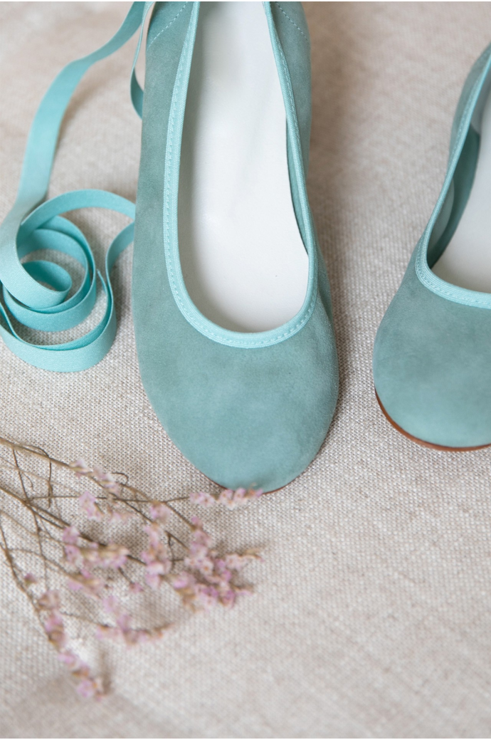 Lake ceremony ballerina shoe